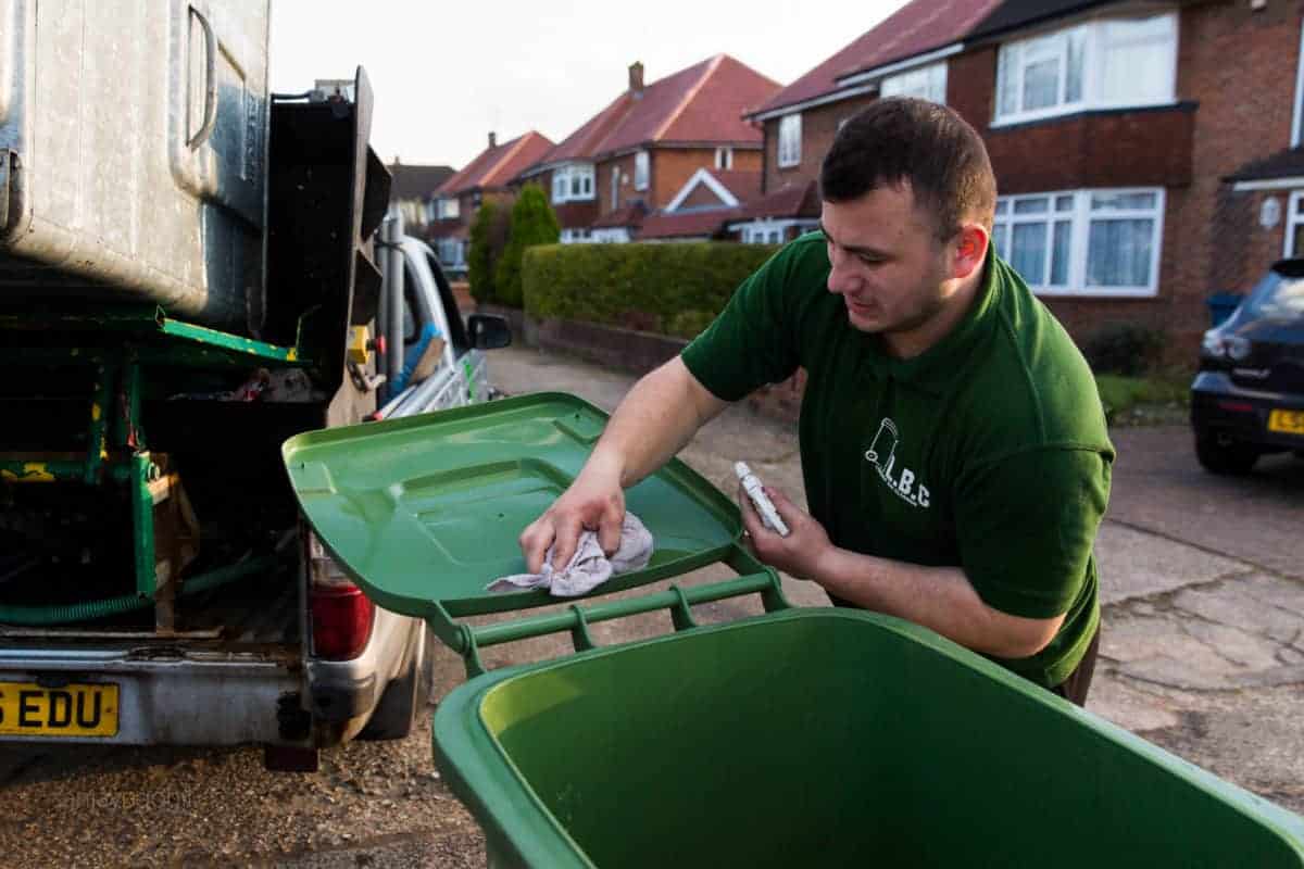 bin clean