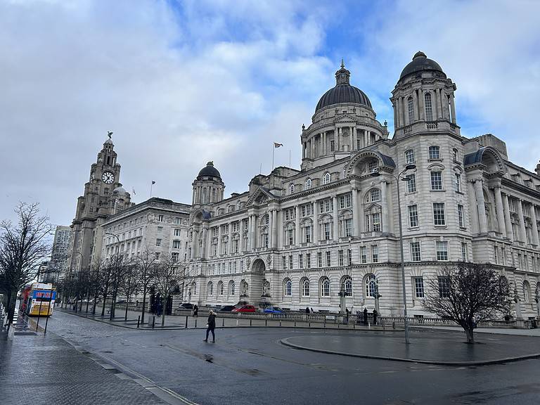 Iconic Building Cleaning Stone facade cleaning