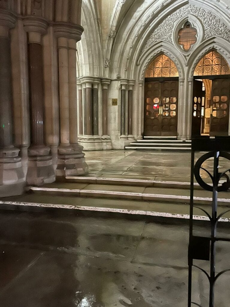 London Paving cleaners