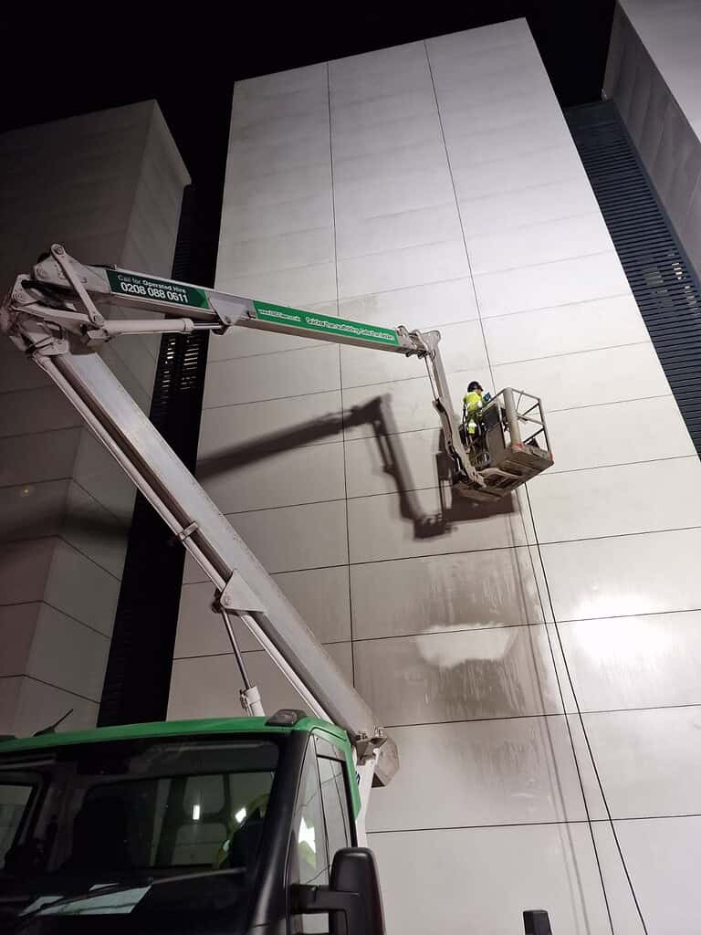Data Centre Cladding Cleaning